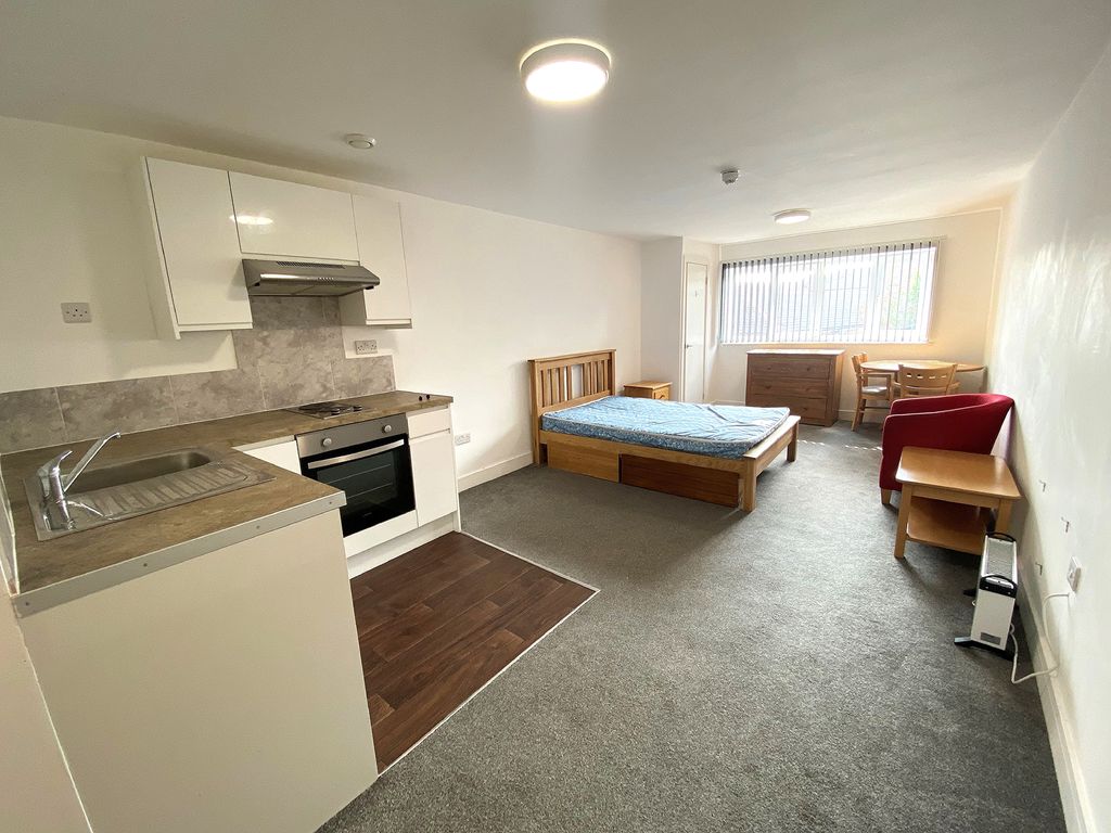 Property photo 1 of 5