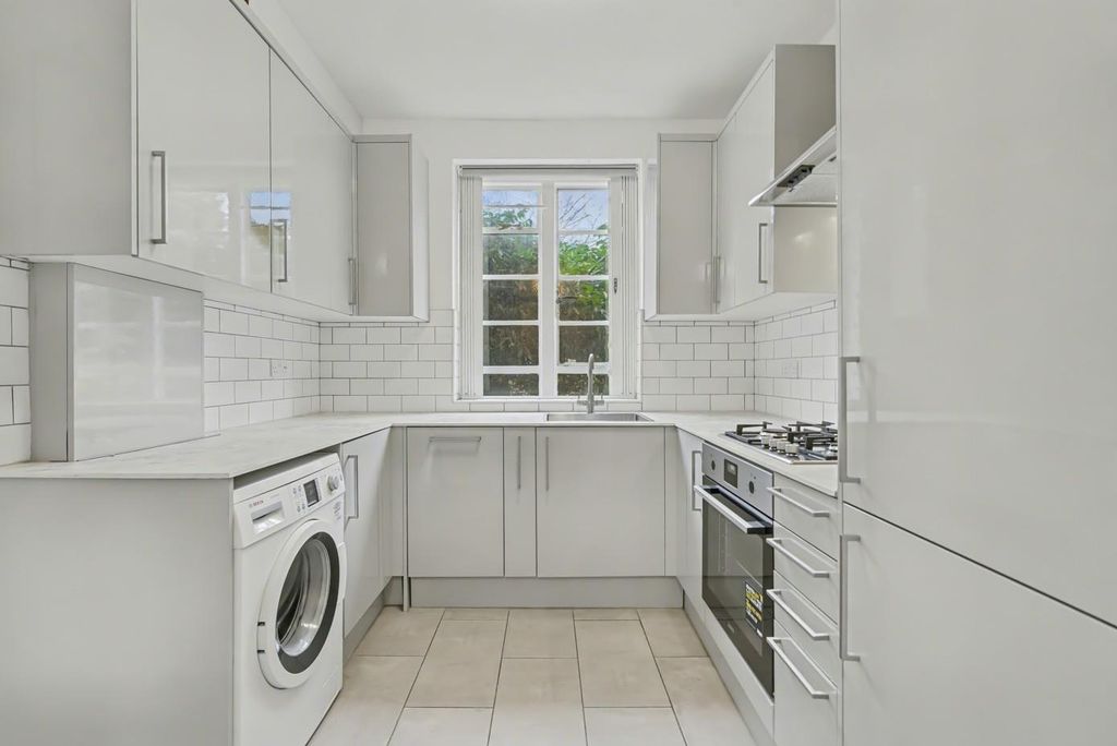 Property photo 3 of 10 3.Jpg