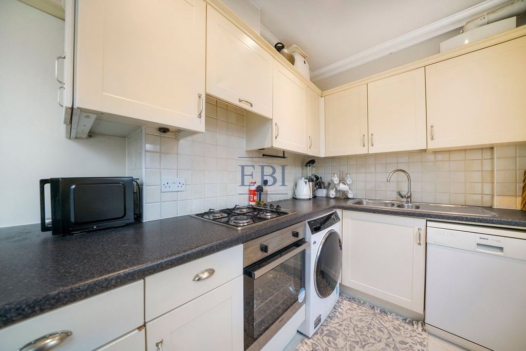 Property photo 3 of 11 Picture No. 09