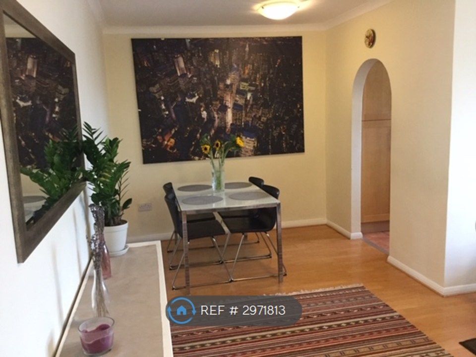 Property photo 3 of 11