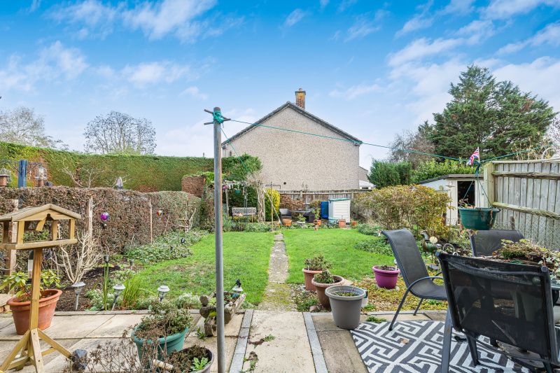 Property photo 3 of 11 Garden