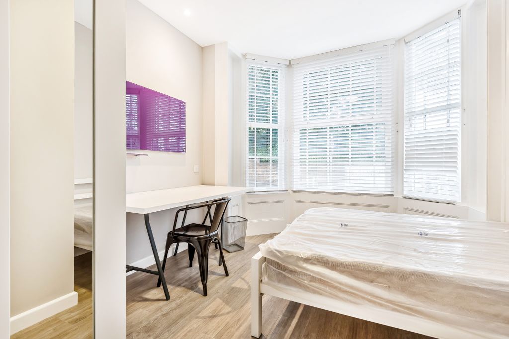 Property photo 3 of 8 425711 (20)