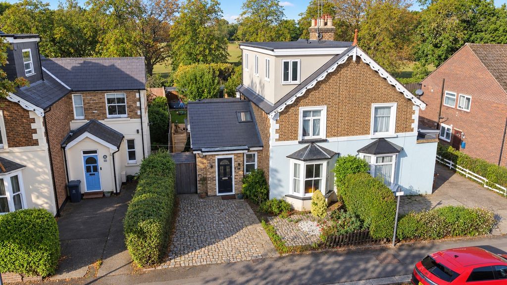 Property photo 1 of 17 4610560