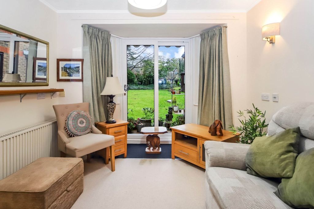 Property photo 3 of 10