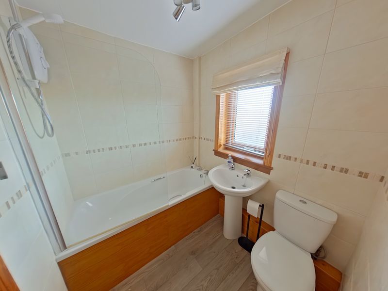 Property photo 3 of 7 Photo 1