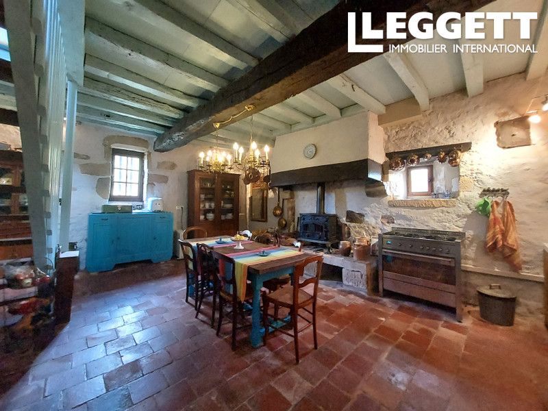 Property photo 3 of 10