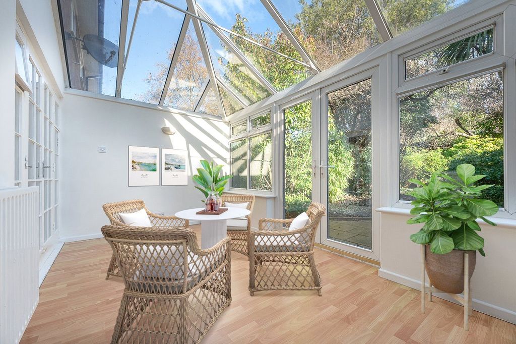 Property photo 3 of 20 Picture No. 23