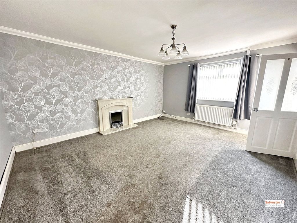 Property photo 2 of 16 Picture No. 10