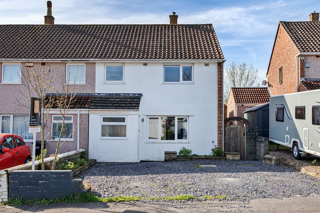 Property photo 2 of 26