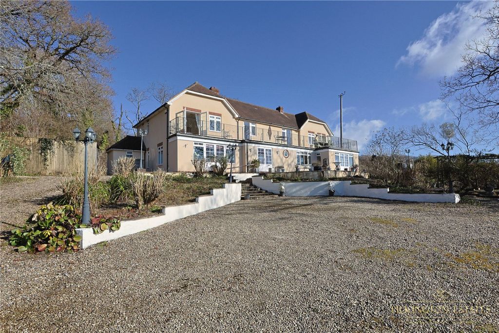 Property photo 2 of 34 4273683