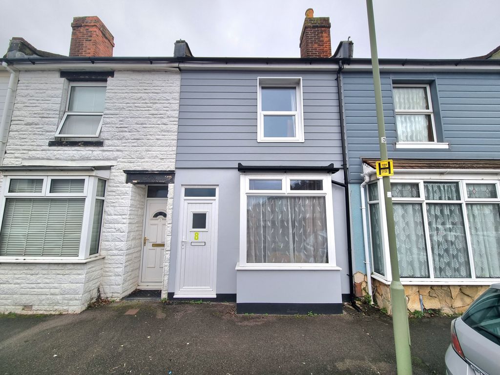 Property photo 1 of 10 Front