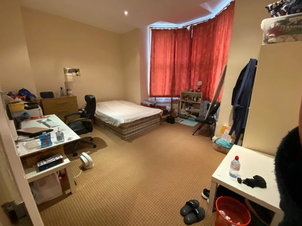 Property photo 3 of 5