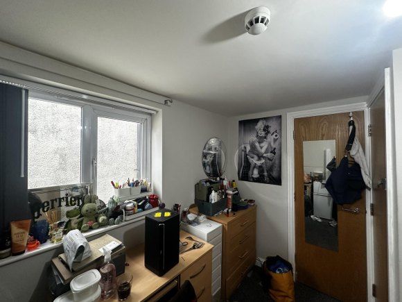 Property photo 3 of 7 9325305.Jpg