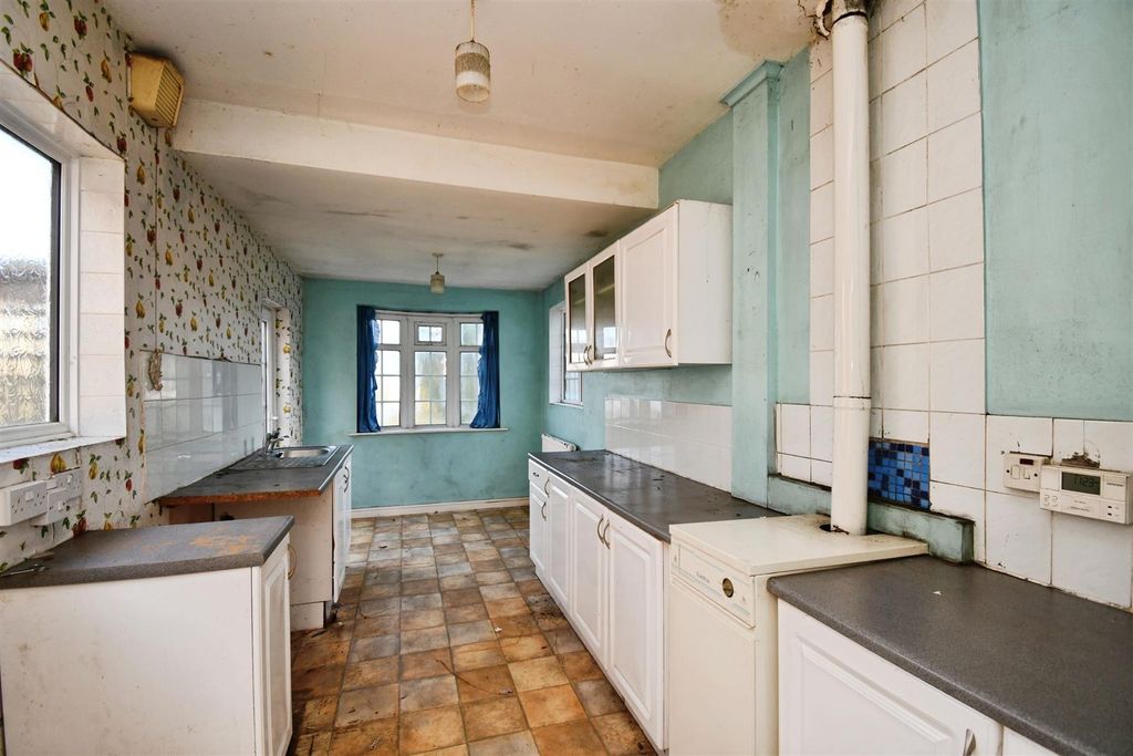 Property photo 2 of 11 948A9Aad-U 20 2811 29.Jpg