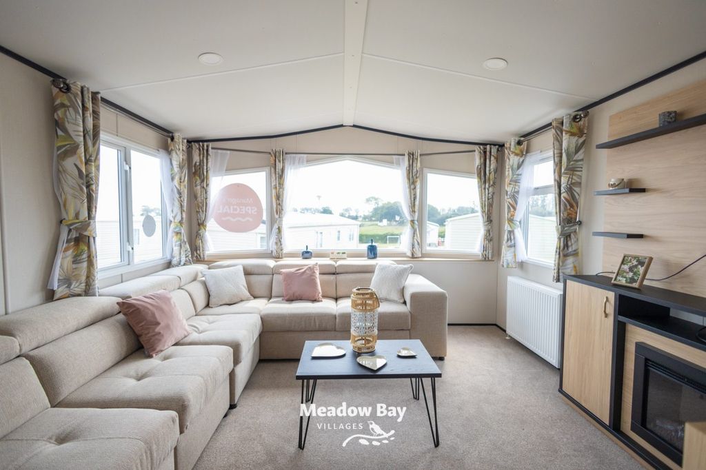Property photo 1 of 6 2025 Carnaby Glailsdale 37x12 2B Small 11.Jpg