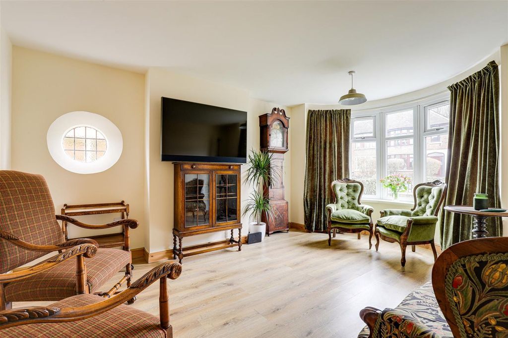 Property photo 2 of 24