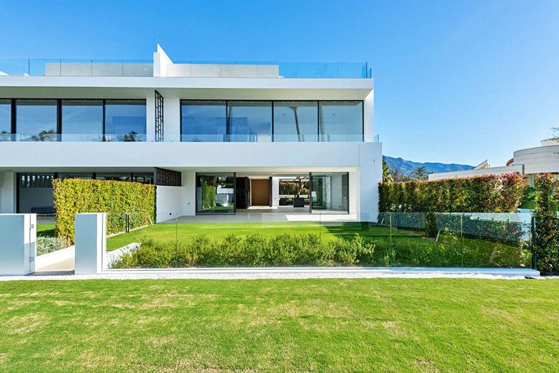 Property photo 1 of 33