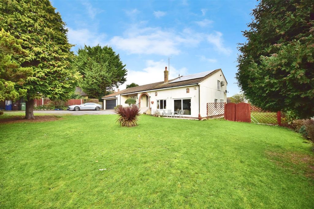 Property photo 2 of 22 External