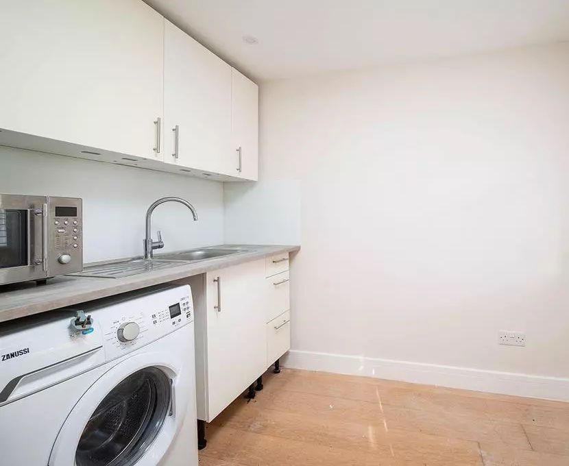 Property photo 3 of 4