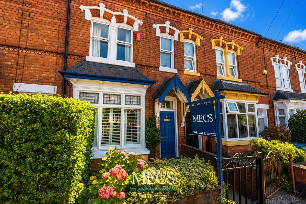 Property photo 2 of 18 5210593
