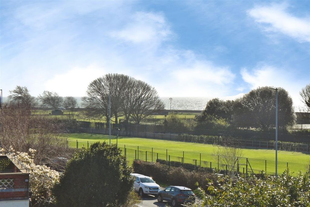 Property photo 1 of 22 A5B67Cac-Dsc_0305.Jpg