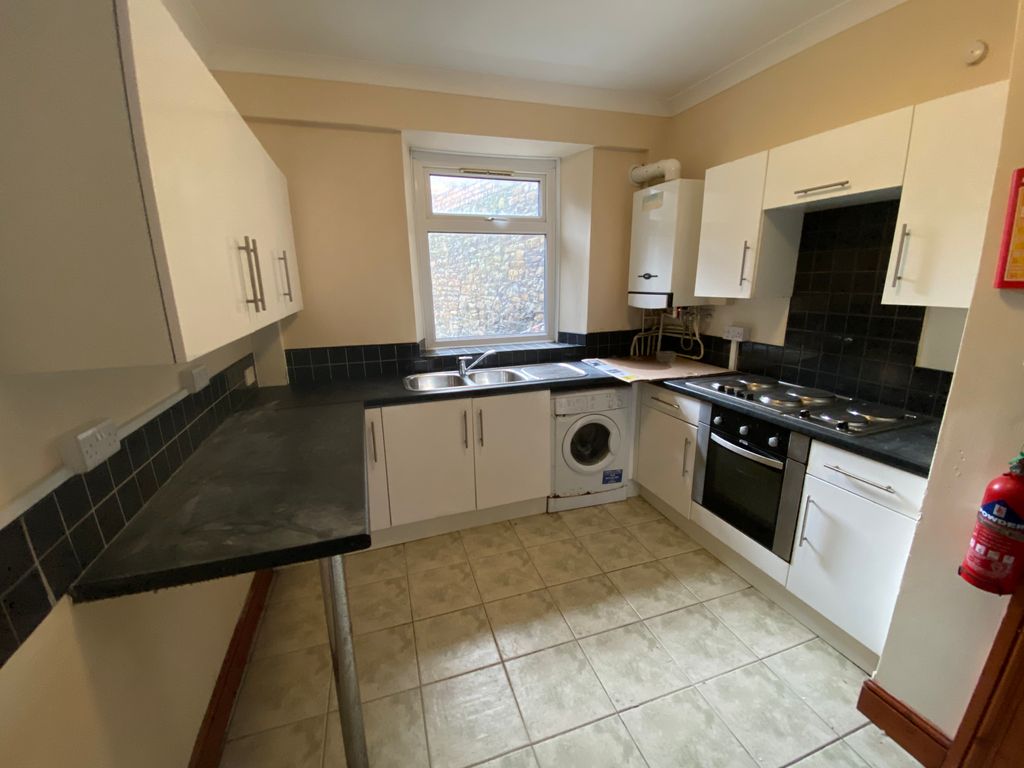 Property photo 1 of 3