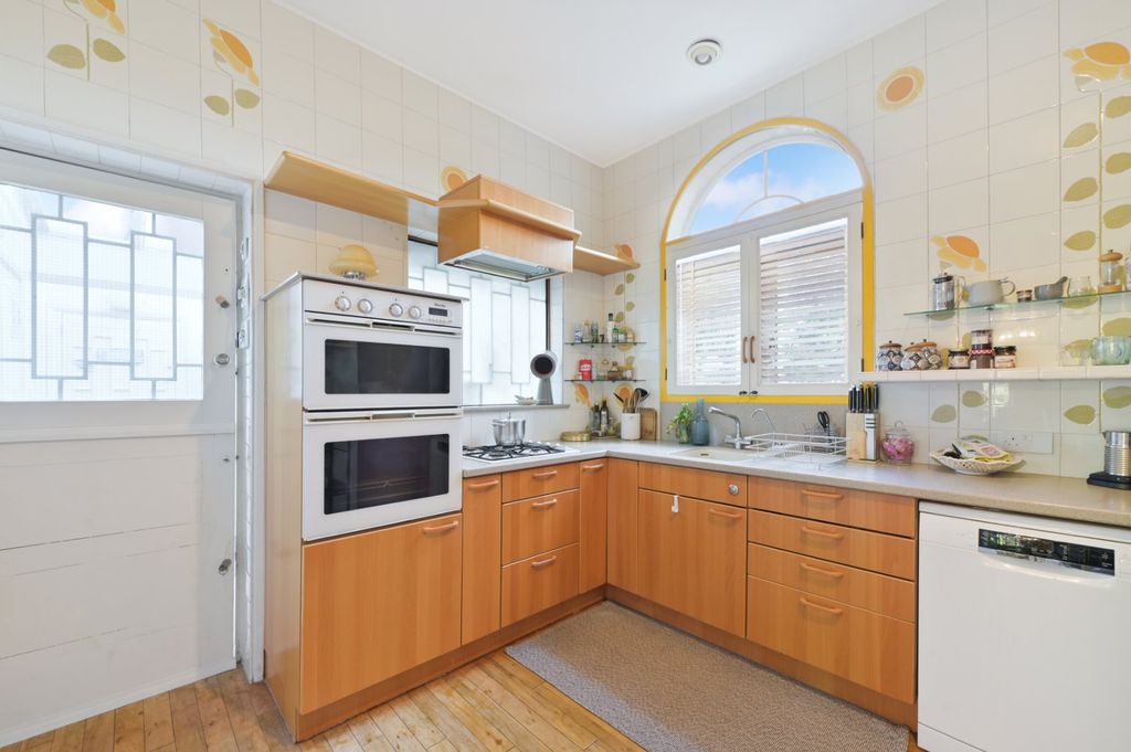 Property photo 3 of 17 Picture No. 36