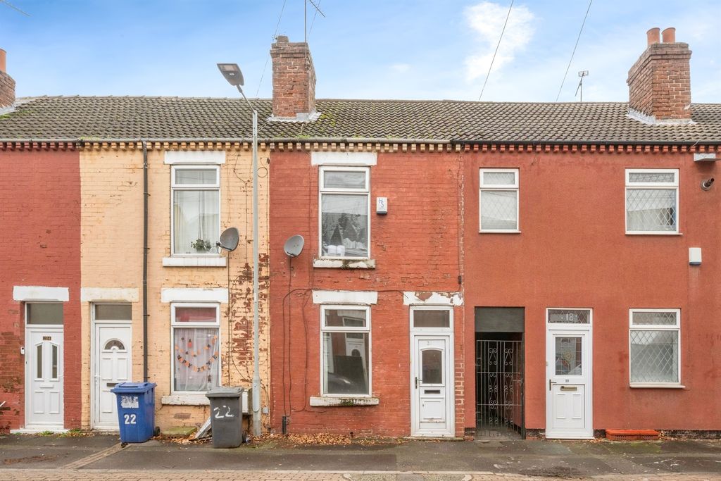 Property photo 1 of 18