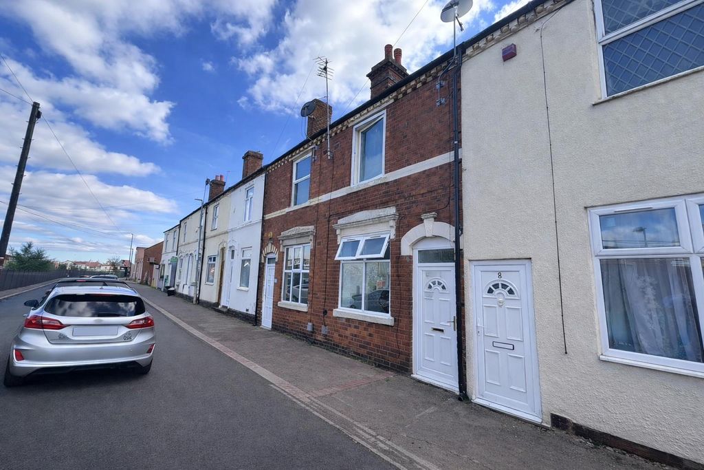 Property photo 1 of 7 Front