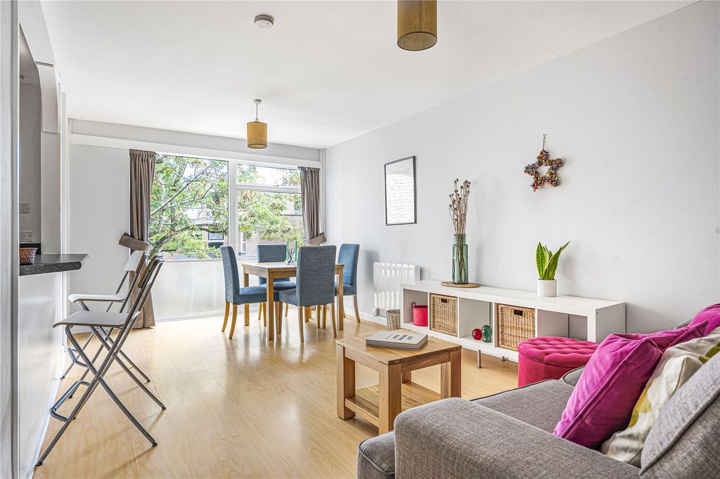 Property photo 2 of 12 Picture No. 07