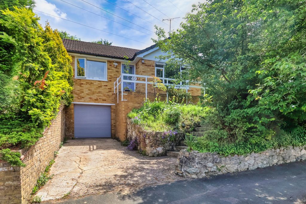 Property photo 1 of 17 Picture No. 02