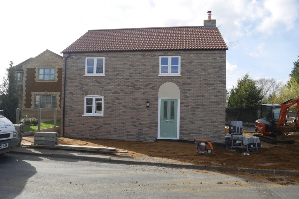 Property photo 1 of 14