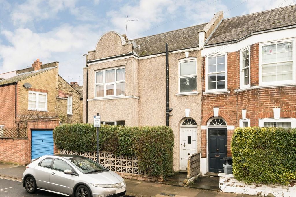 Property photo 1 of 5