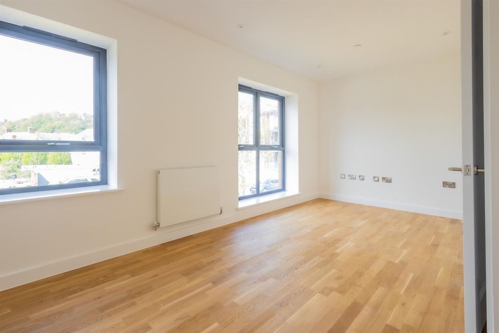 Additional image 10 of 4 bed town house for saleSevern Gardens, Chepstow, Chepstow NP16