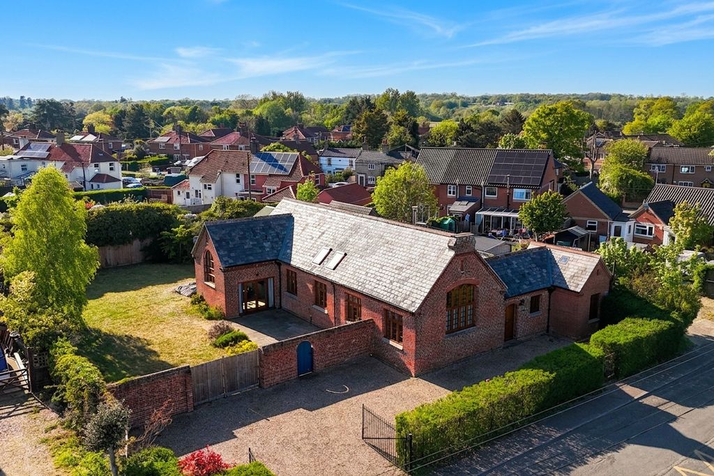 Property photo 1 of 38