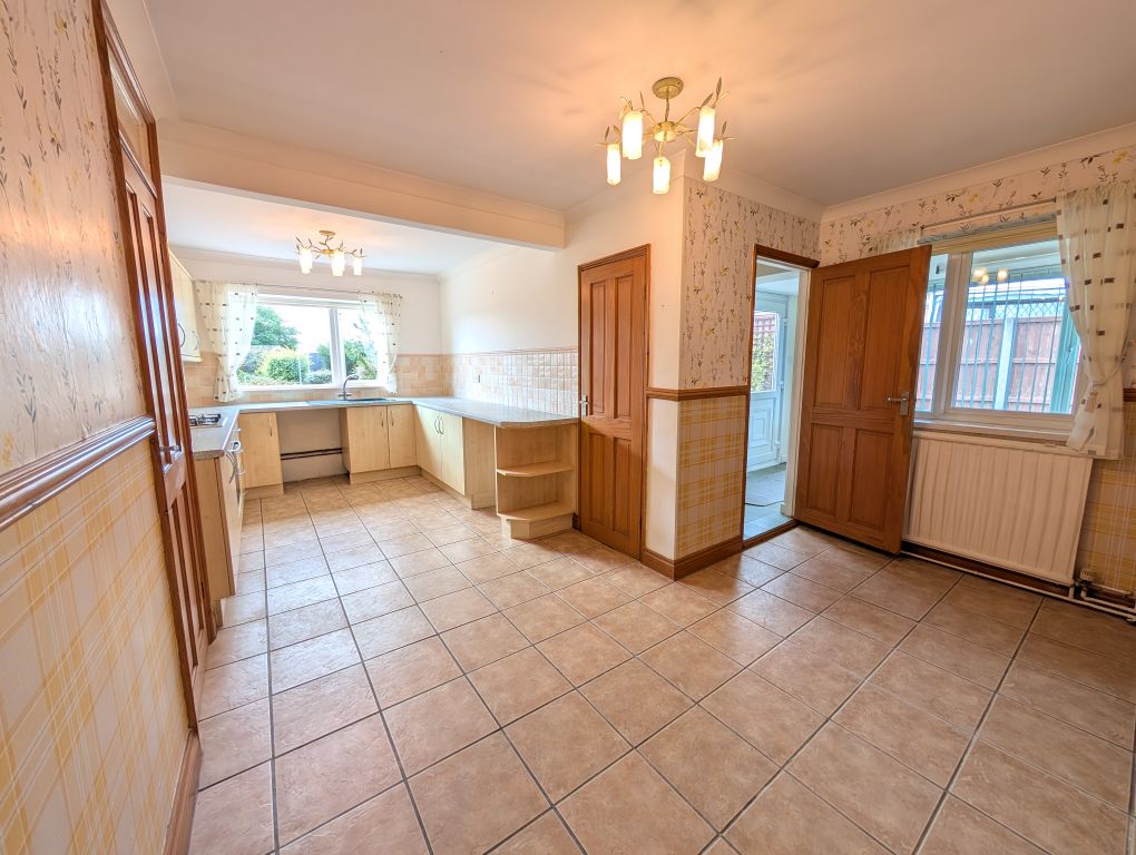 Property photo 2 of 12 Image