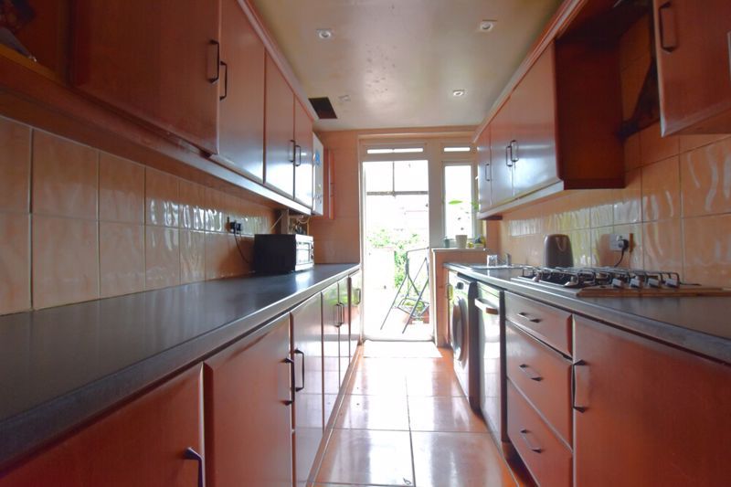 Property photo 3 of 10 Photo 9