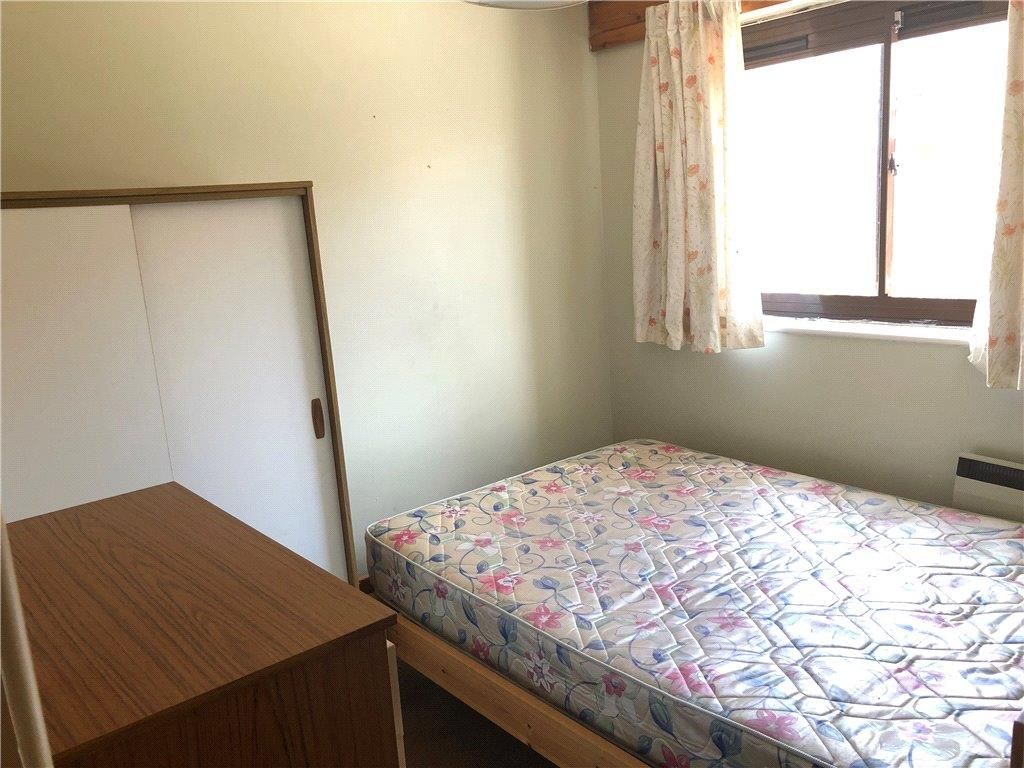 Property photo 3 of 10 Bedroom