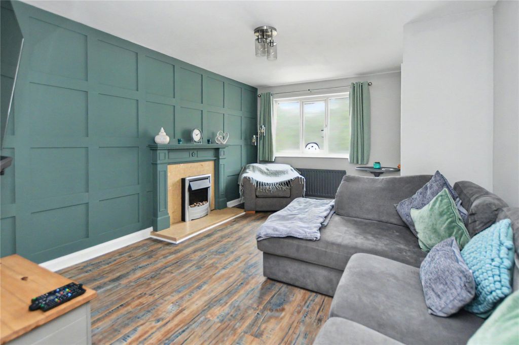 Property photo 2 of 13 Picture No. 11