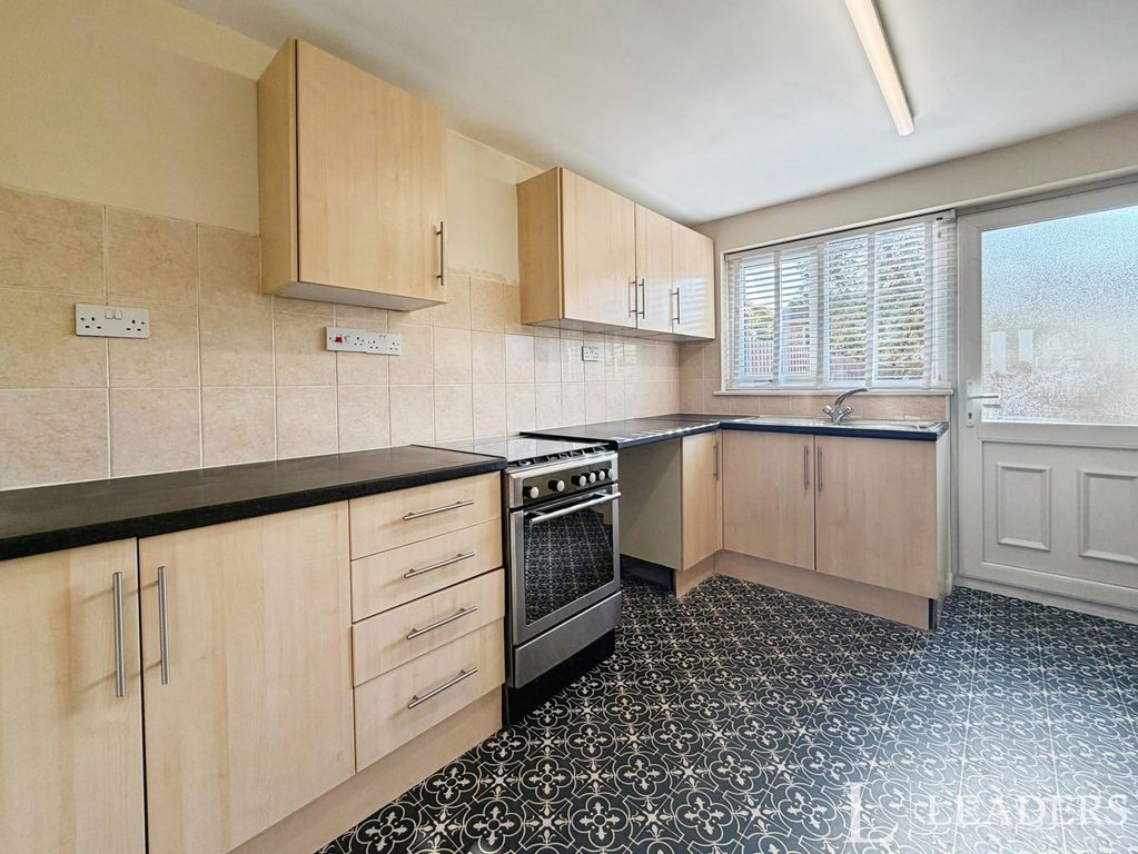 Property photo 2 of 12 Kitchen