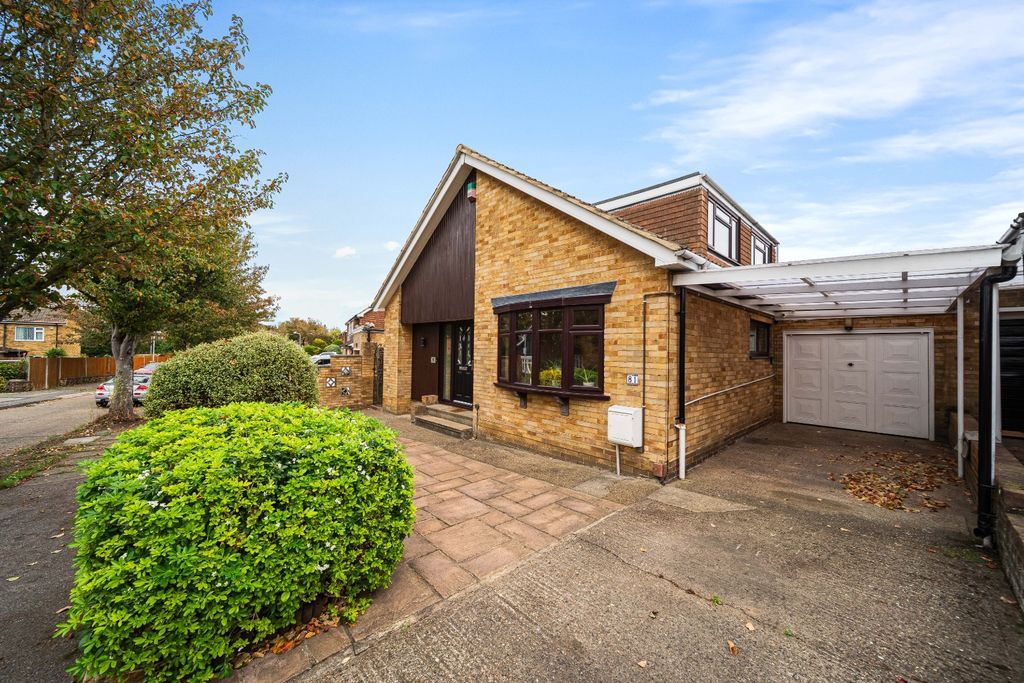 Property photo 1 of 19 4539311