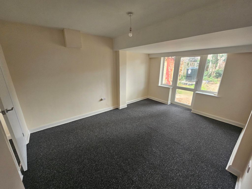 Property photo 2 of 7 Dining Room