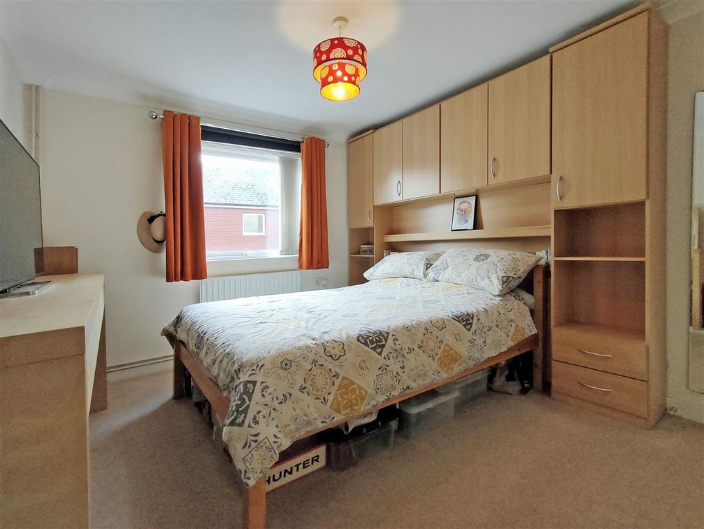 Property photo 2 of 9 Photo