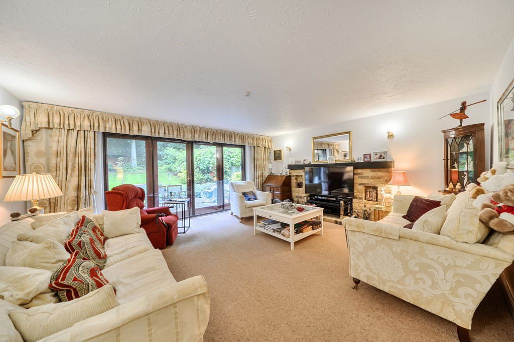 Property photo 2 of 23 1472577-12-6A2A9A...