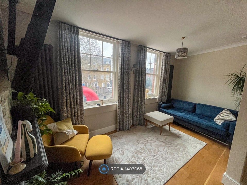 Property photo 2 of 18 Living Area