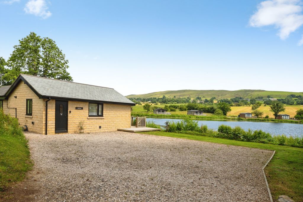 Property photo 3 of 51 1