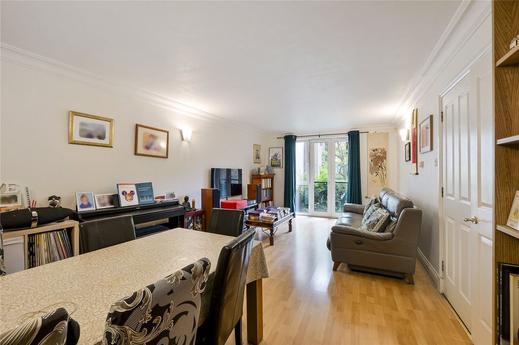 Property photo 2 of 10 Picture No. 06