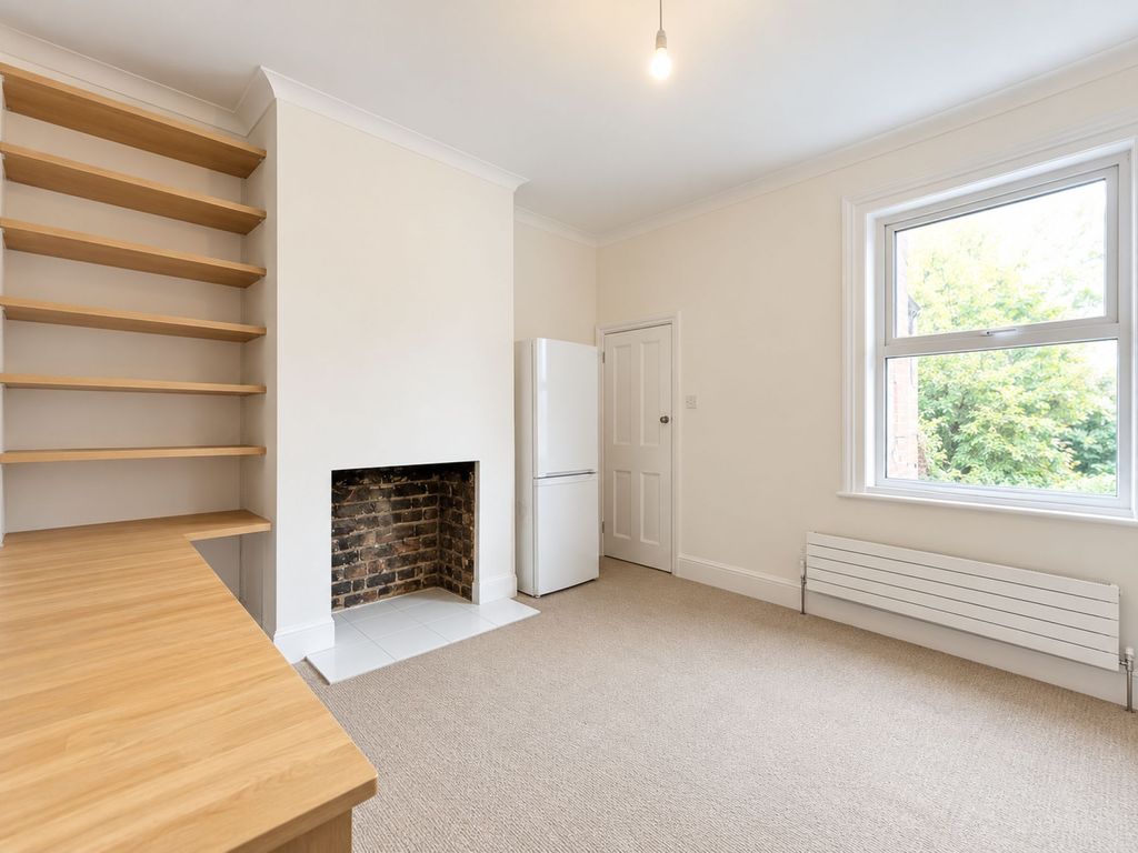 Property photo 3 of 4