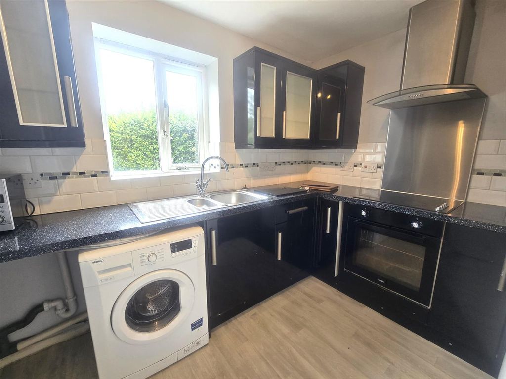 Property photo 3 of 6 1000071914.Jpg