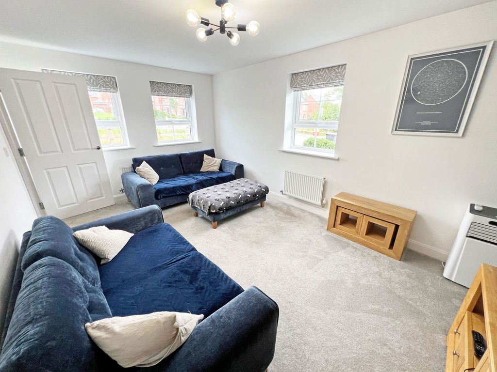 Property photo 3 of 26